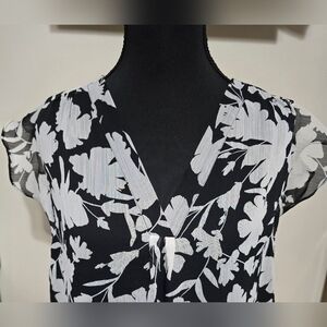 NWT Vince Camuto Blouse